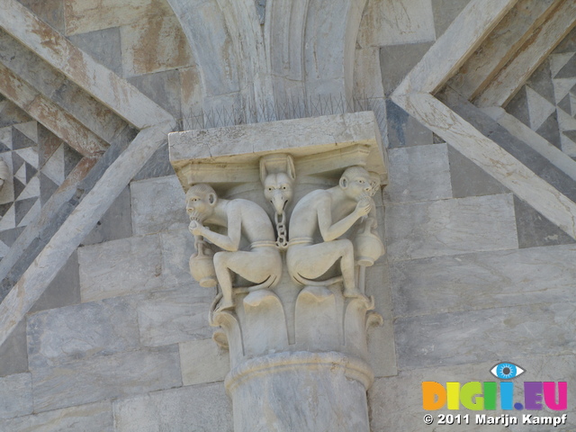 SX19767 Carving on leaning tower of Pisa, Italy